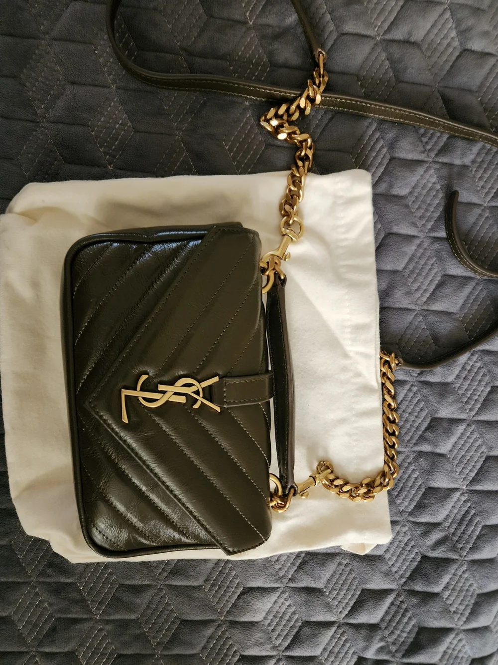 ‼️ON SALE‼️Authentic NEW Saint Laurent Mini College Chain Bag.